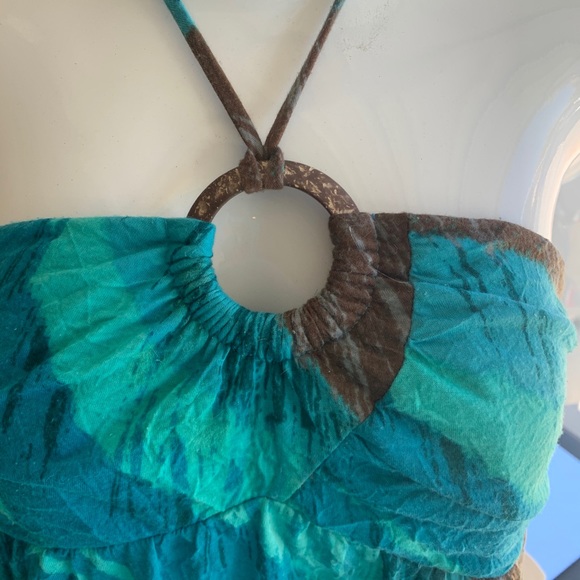 Pretty halter - Picture 3 of 3